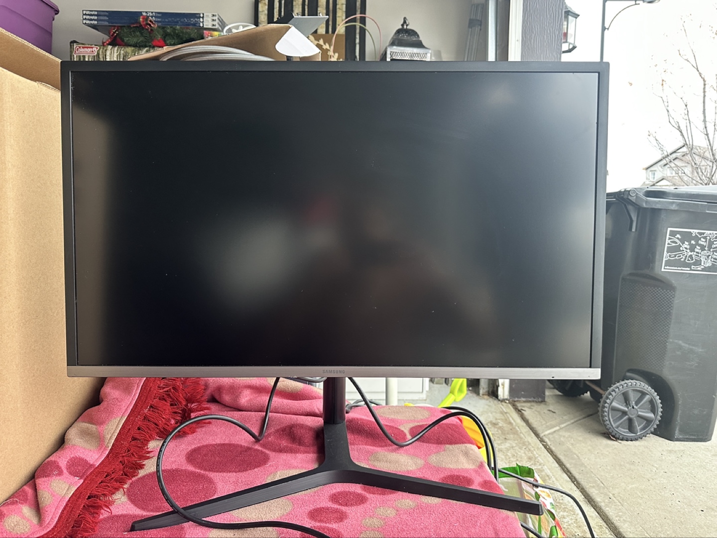 Samsung 32" UHD Quantum Dot Monitor - $580 Brand New