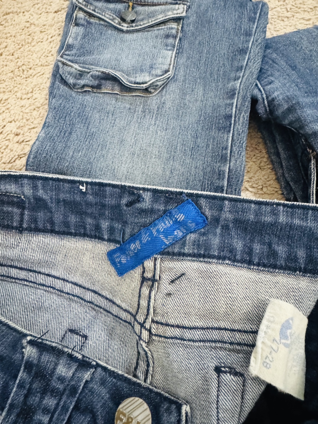 Three pairs of women's jeans bundle - photo 3