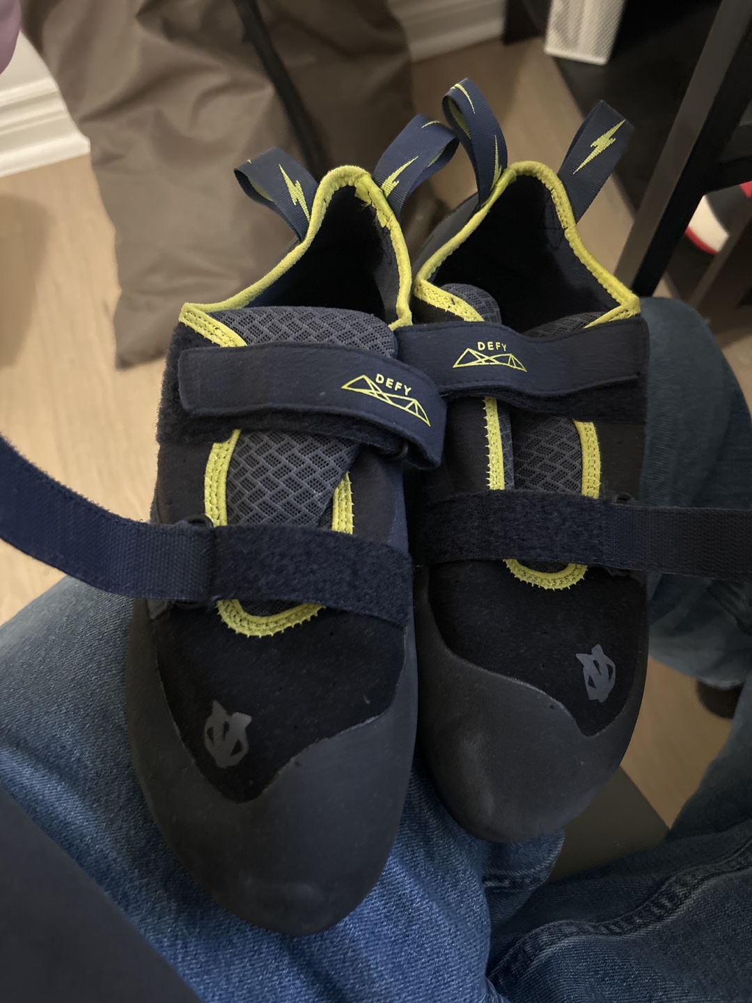 Defy Evolv Climbing Shoes - Size 12