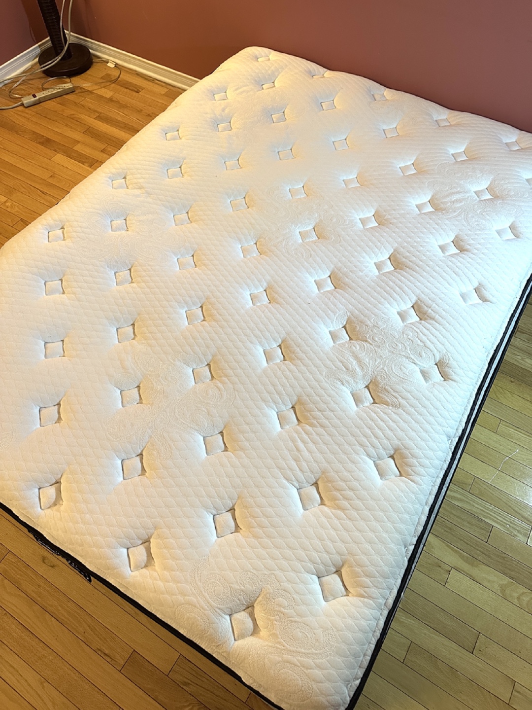 Kingsdown Queen Size Mattress - Great Condition! (CAN DELIVER) - photo 2