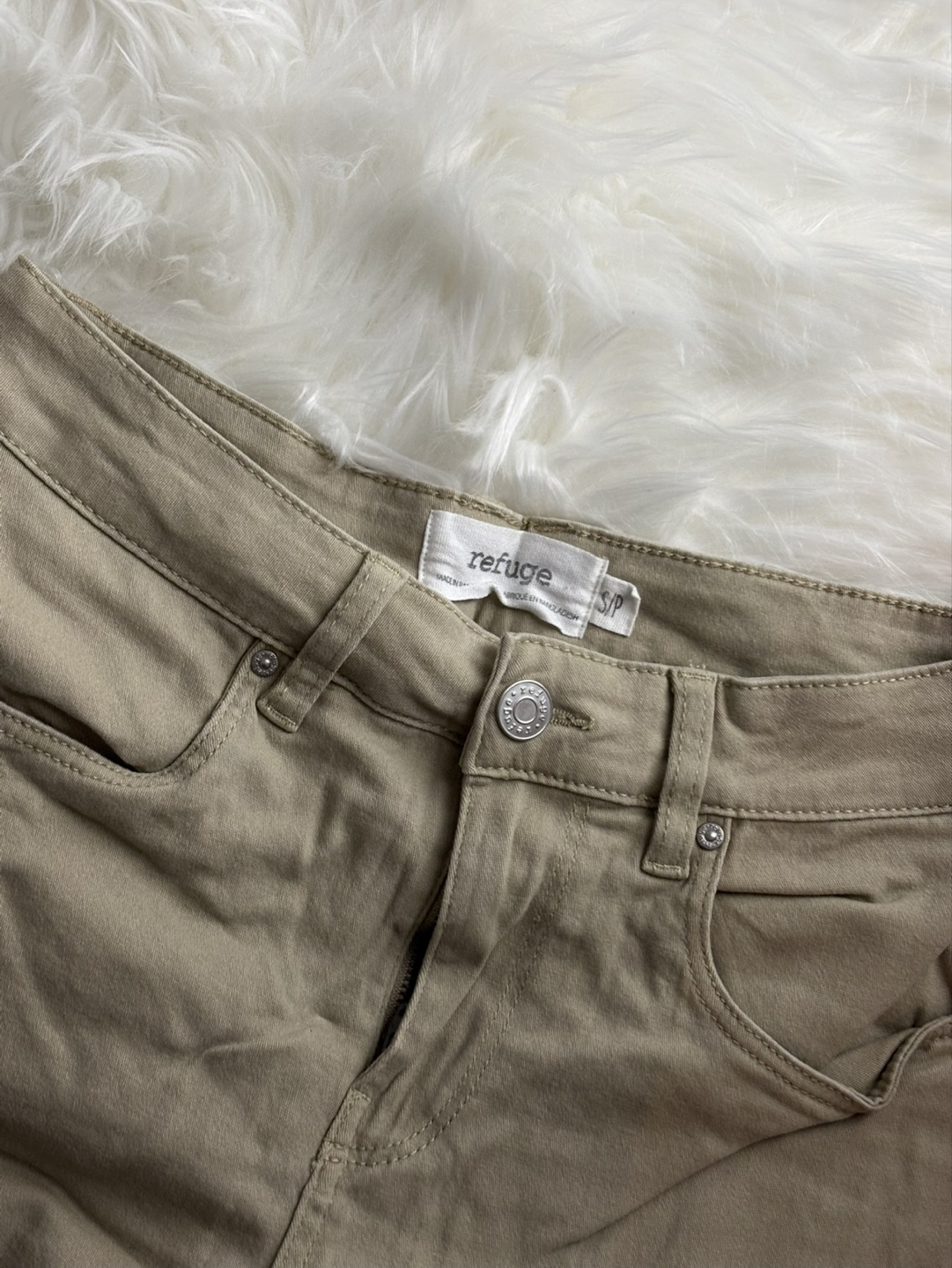 [REFUGE] Beige Cargo Pants