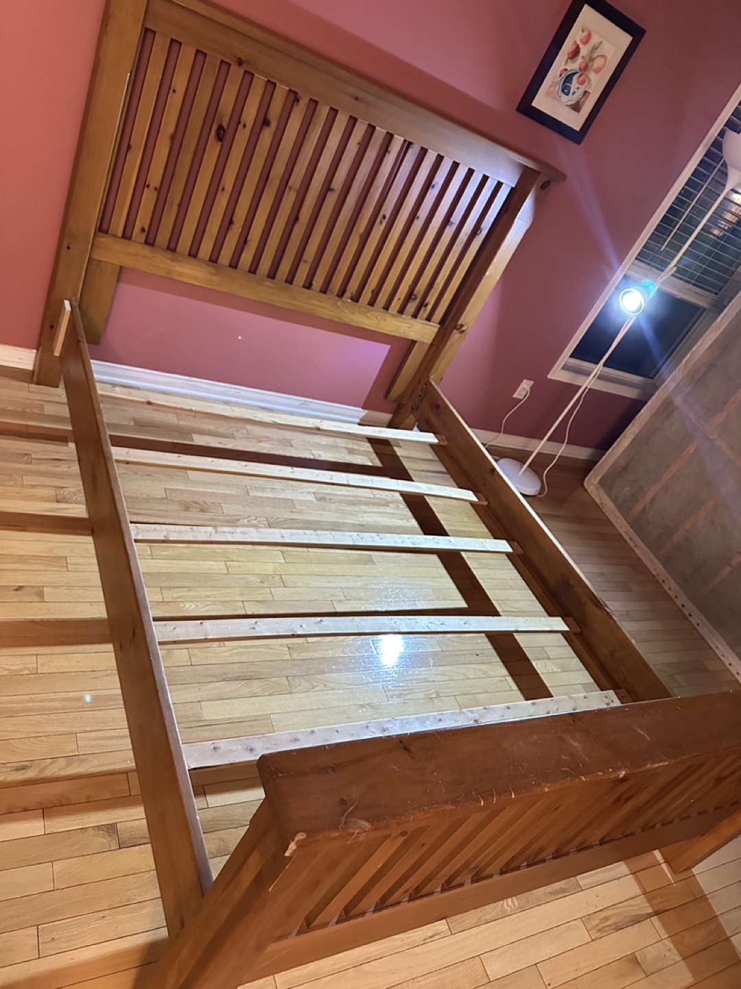 Beautiful Queen Size Solid Wood Bed Frame (CAN DELIVER) - photo 2