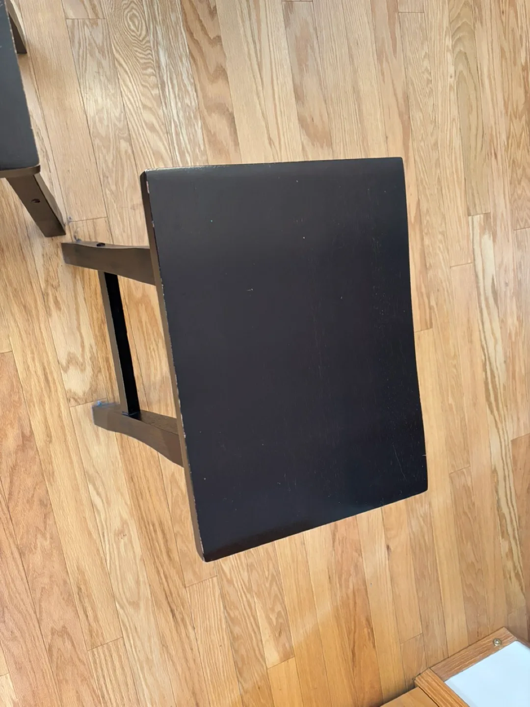 Set of 4 wooden bar stools image indicator(6)