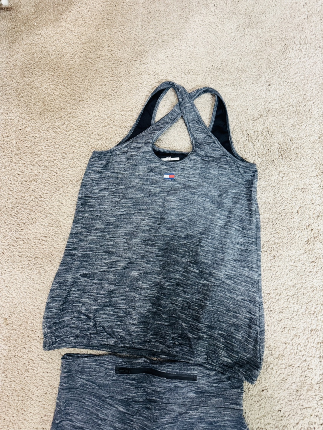 Tommy Hilfiger Sport Grey Two-Piece Workout Set - Size Small - photo 3