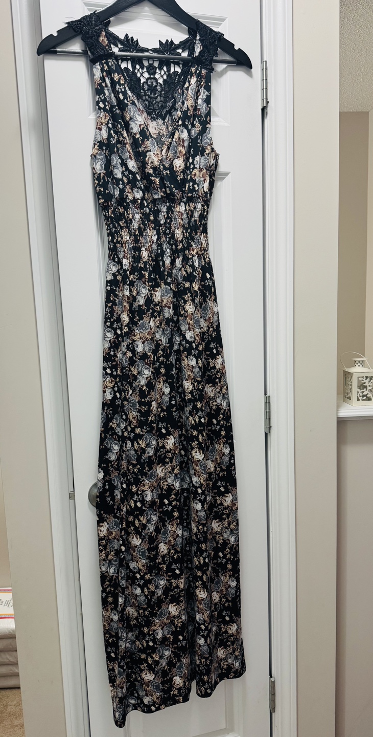 Floral Maxi Dress with Lace Detail