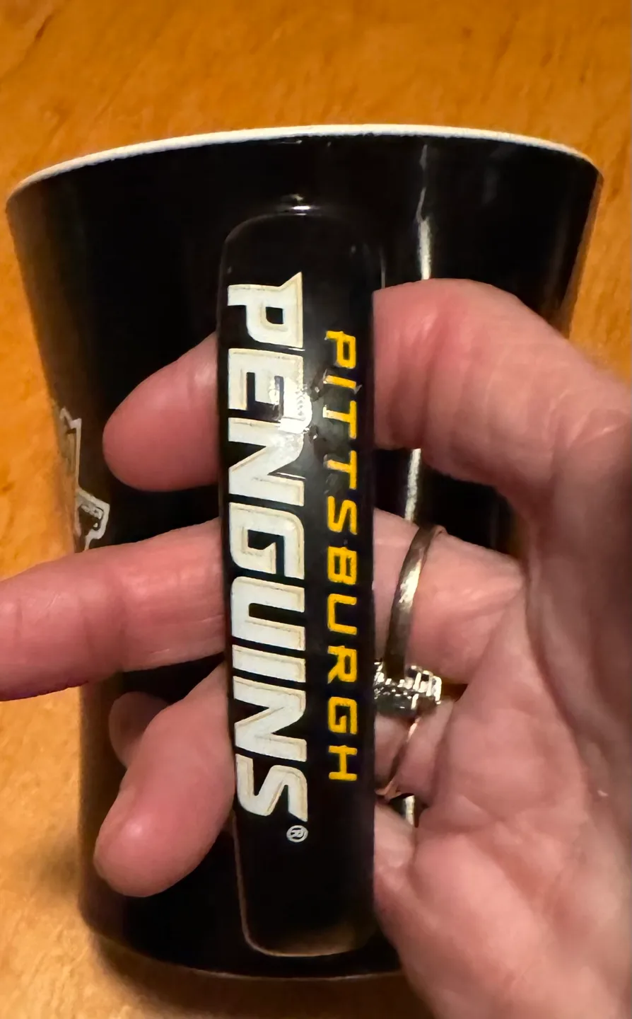 Pittsburgh Penguins NHL Victory Mug image indicator(2)