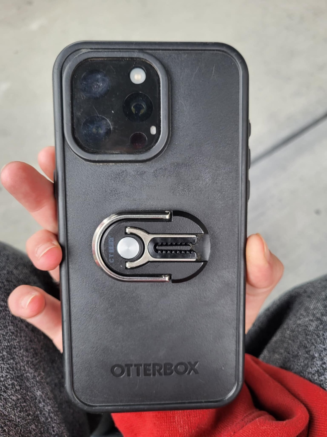 OtterBox iPhone 15 Pro Maxiphone with  Case with Ring Grip 256gb