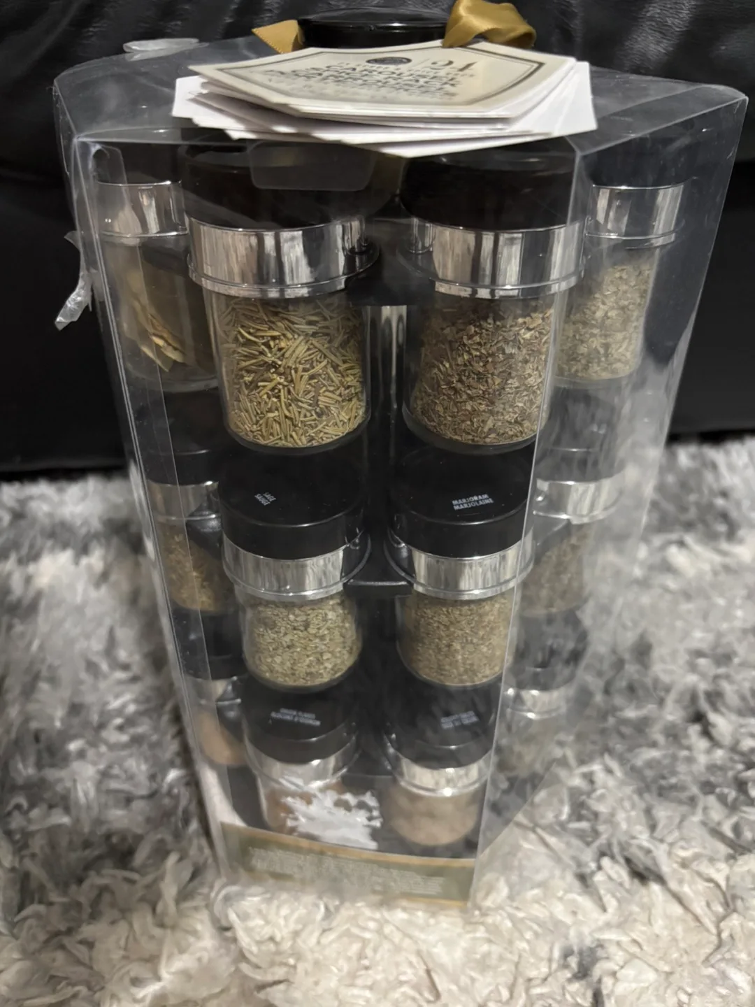 Urban Gourmet 24-Piece Carousel Spice Rack image indicator(2)