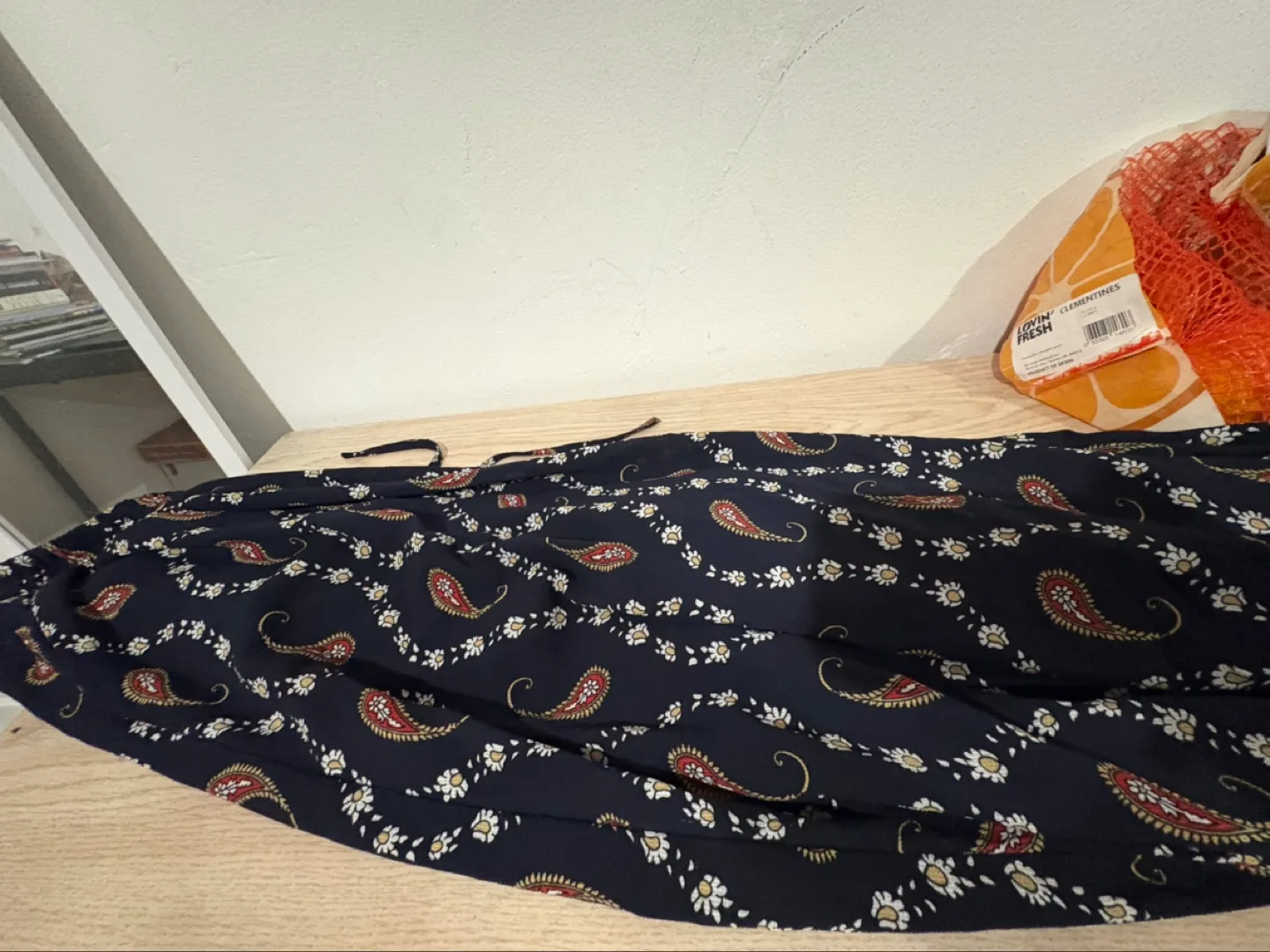 Women's clothing bundle image indicator(6)