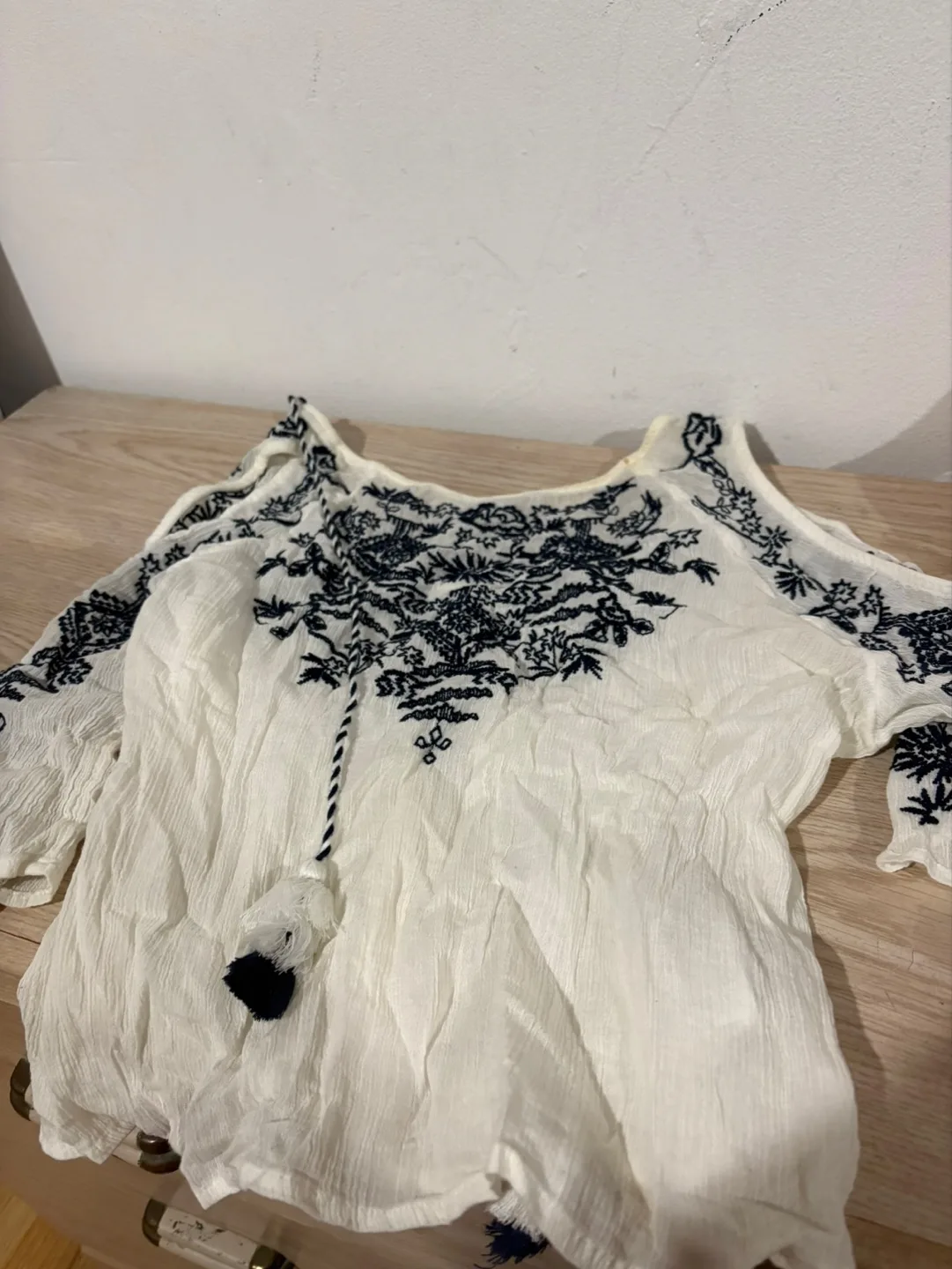 Women's clothing bundle image indicator(3)