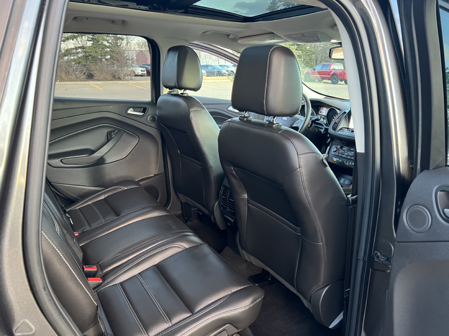 2017 Ford Escape Titanium *60k* - photo 5