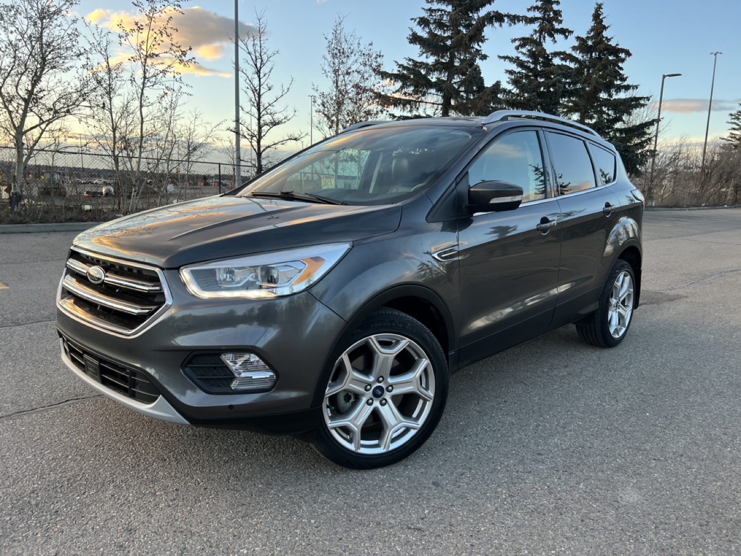 2017 Ford Escape Titanium *60k* - photo 2