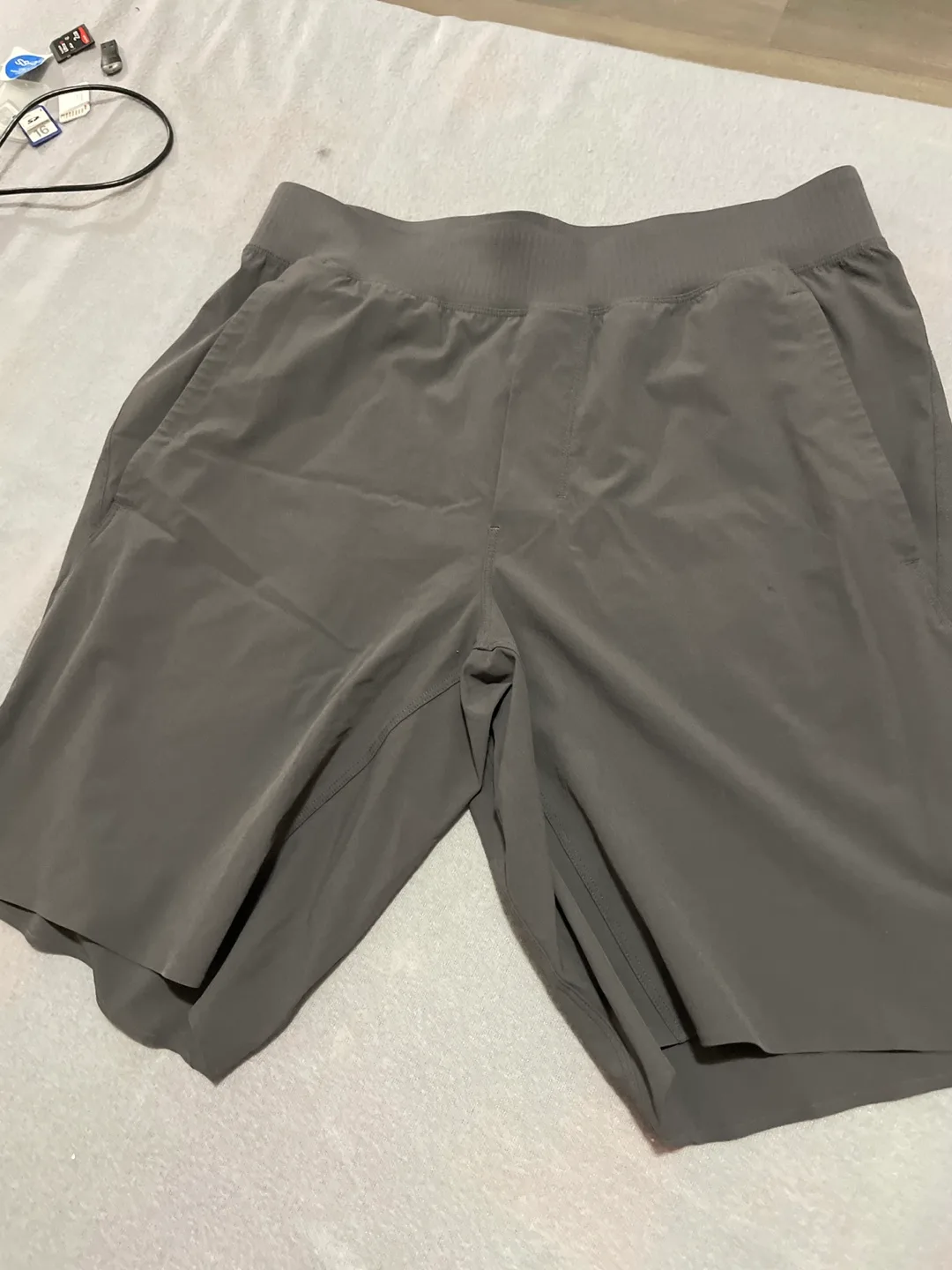 Lululemon Metal Vent Tech 7"  Short - Size Medium. 💚 image indicator(2)