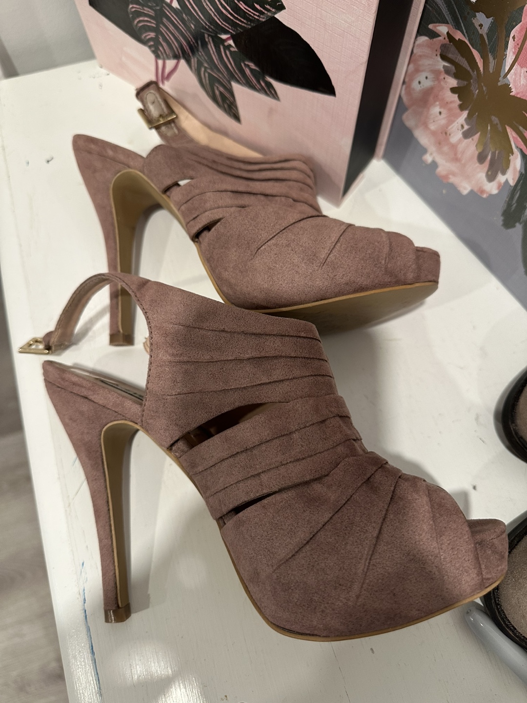Steve Madden Dusty Rose Suede Heels - Size 7 - photo 4