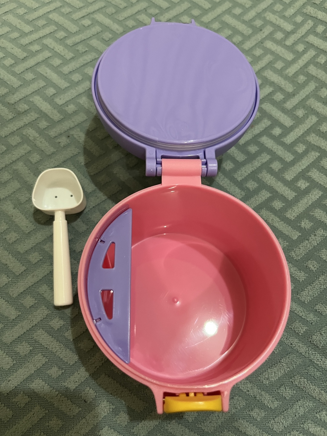 Baby Formula Dispensers with Scoops - photo 3