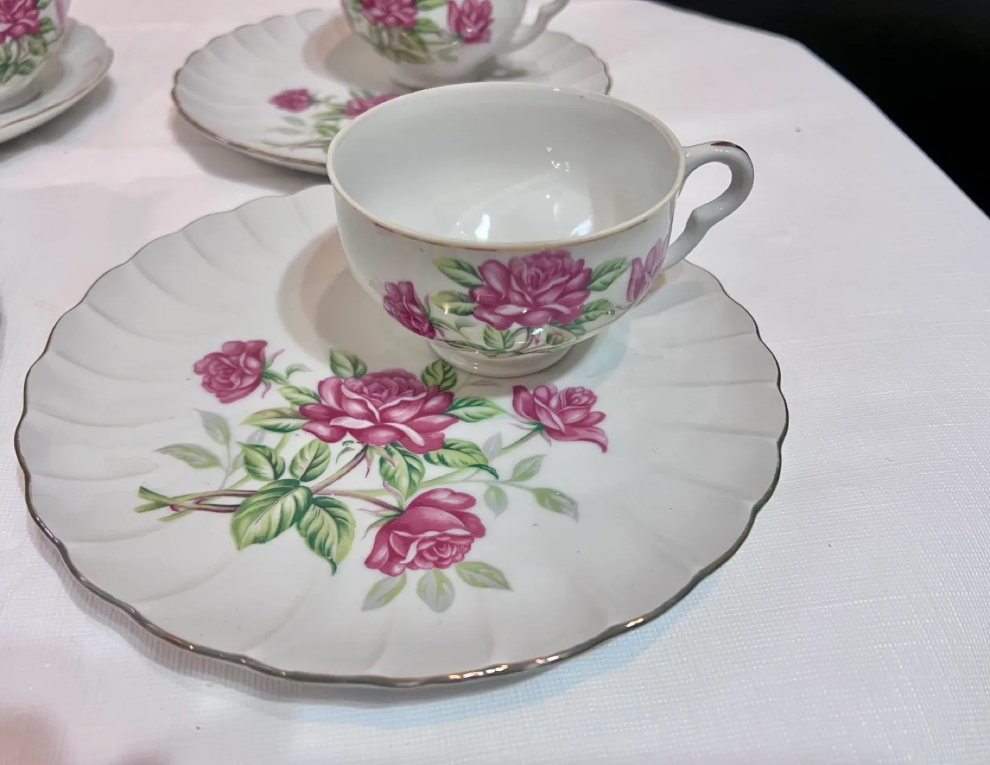 Vintage scalloped luncheon plate & cups image indicator(2)