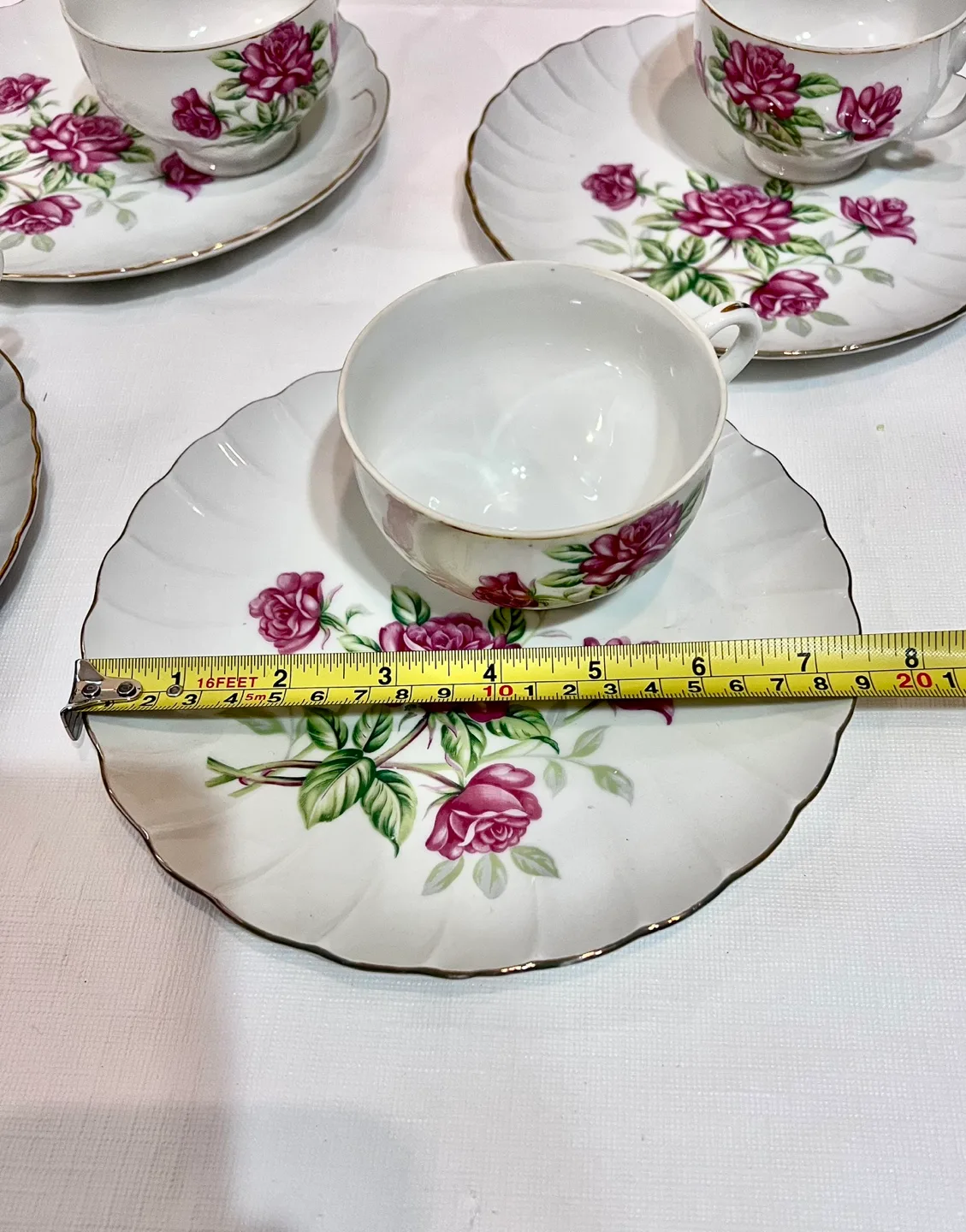 Vintage scalloped luncheon plate & cups image indicator(4)