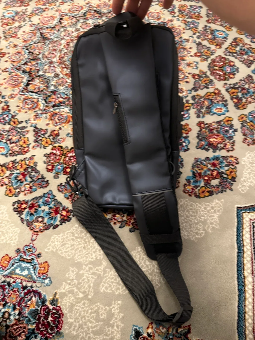 Anti-theft Sling Bag image indicator(2)