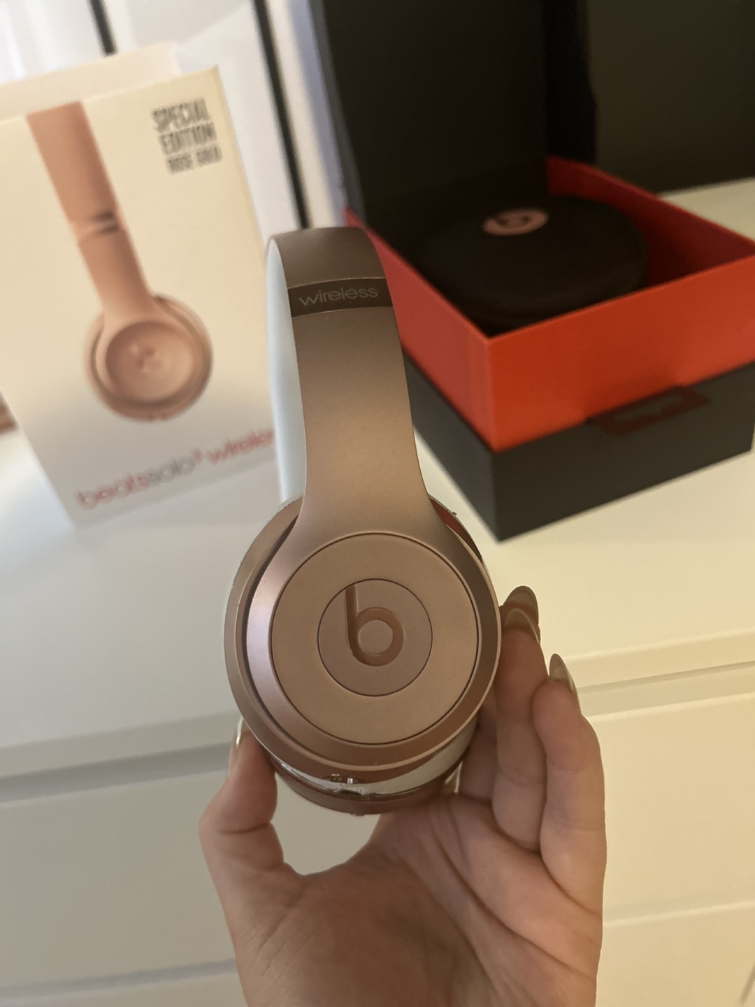 Beats Solo3 Wireless Headphones - Rose Gold