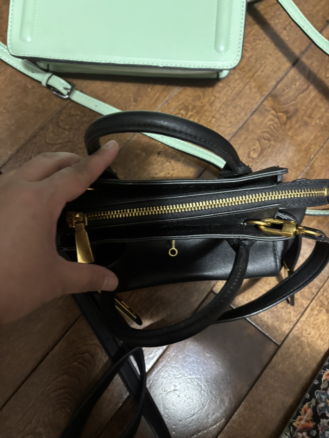GUESS Black Mini Satchel Handbag - photo 3