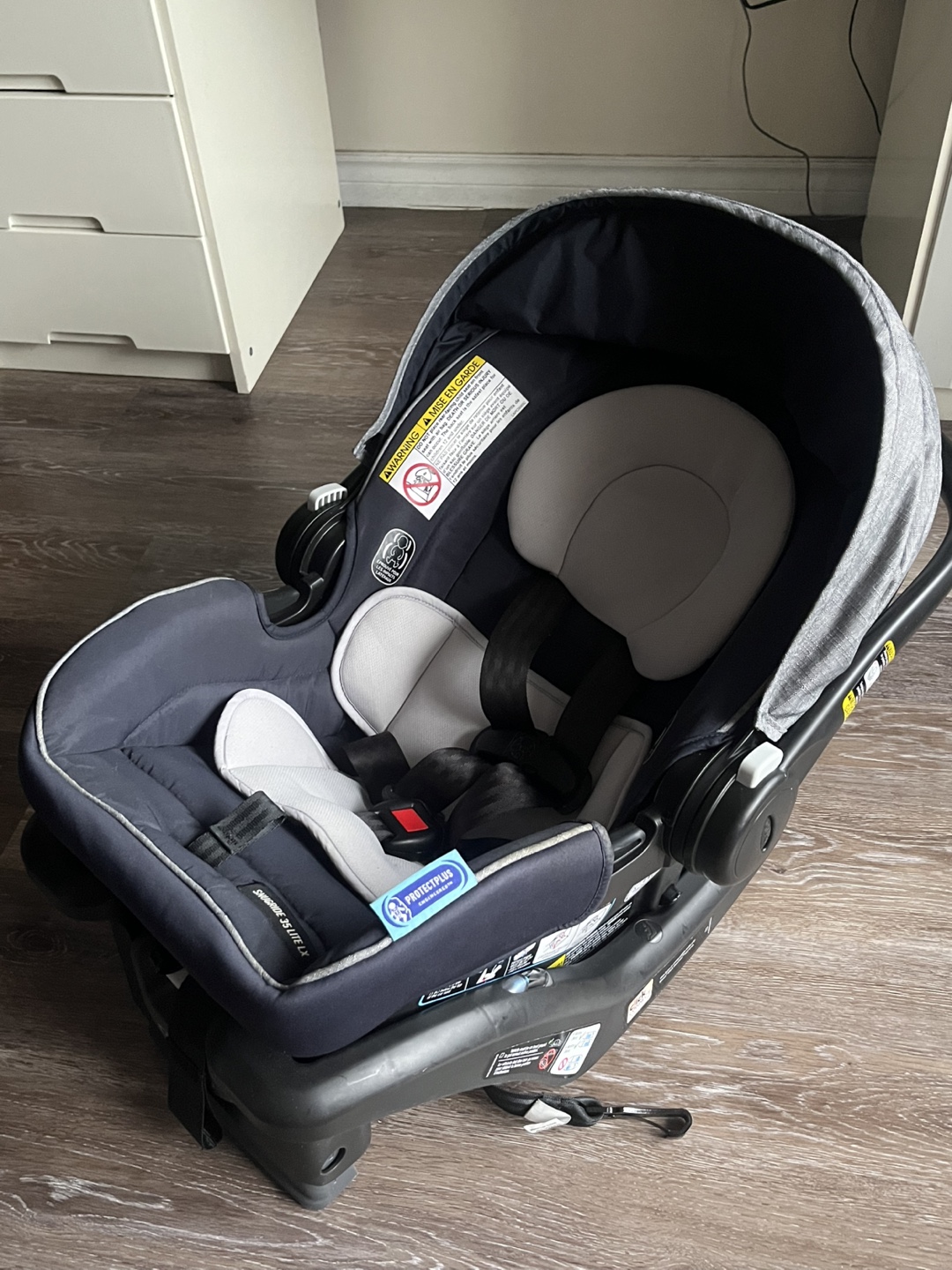 Graco SnugRide SnugLock 35 Infant Car Seat - photo 2