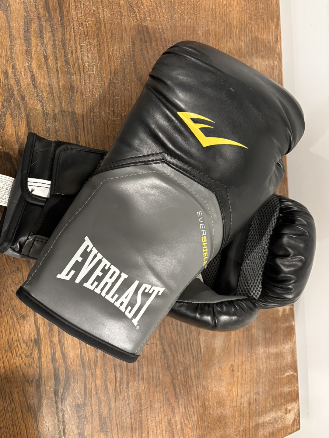 Everlast EverShield Boxing Gloves - photo 3