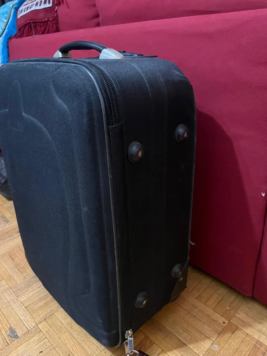 Black Carry-on Suitcase with Wheels image indicator(2)