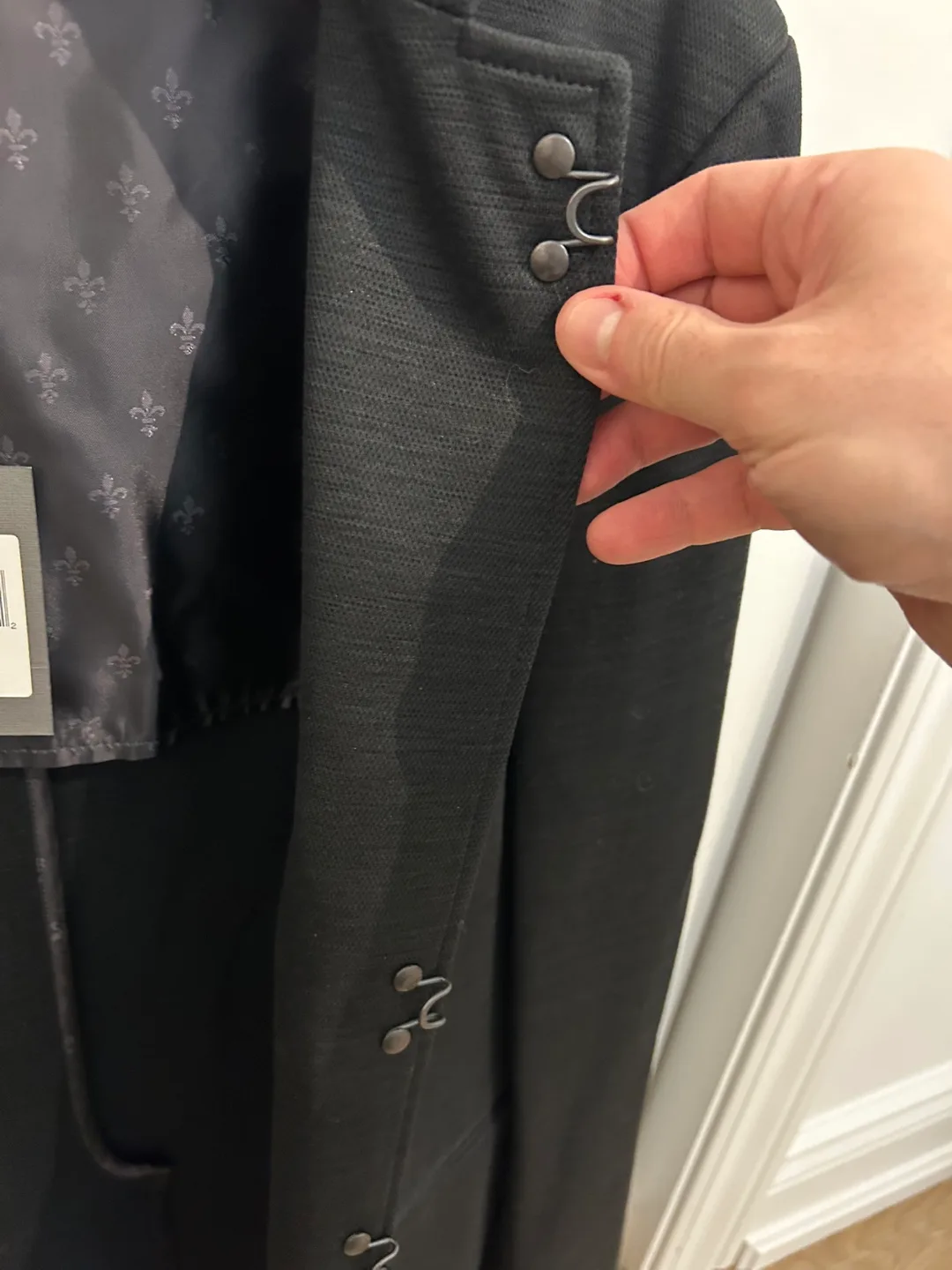 John Varvatos Men's Black Blazer, Size 50, BNWT image indicator(4)