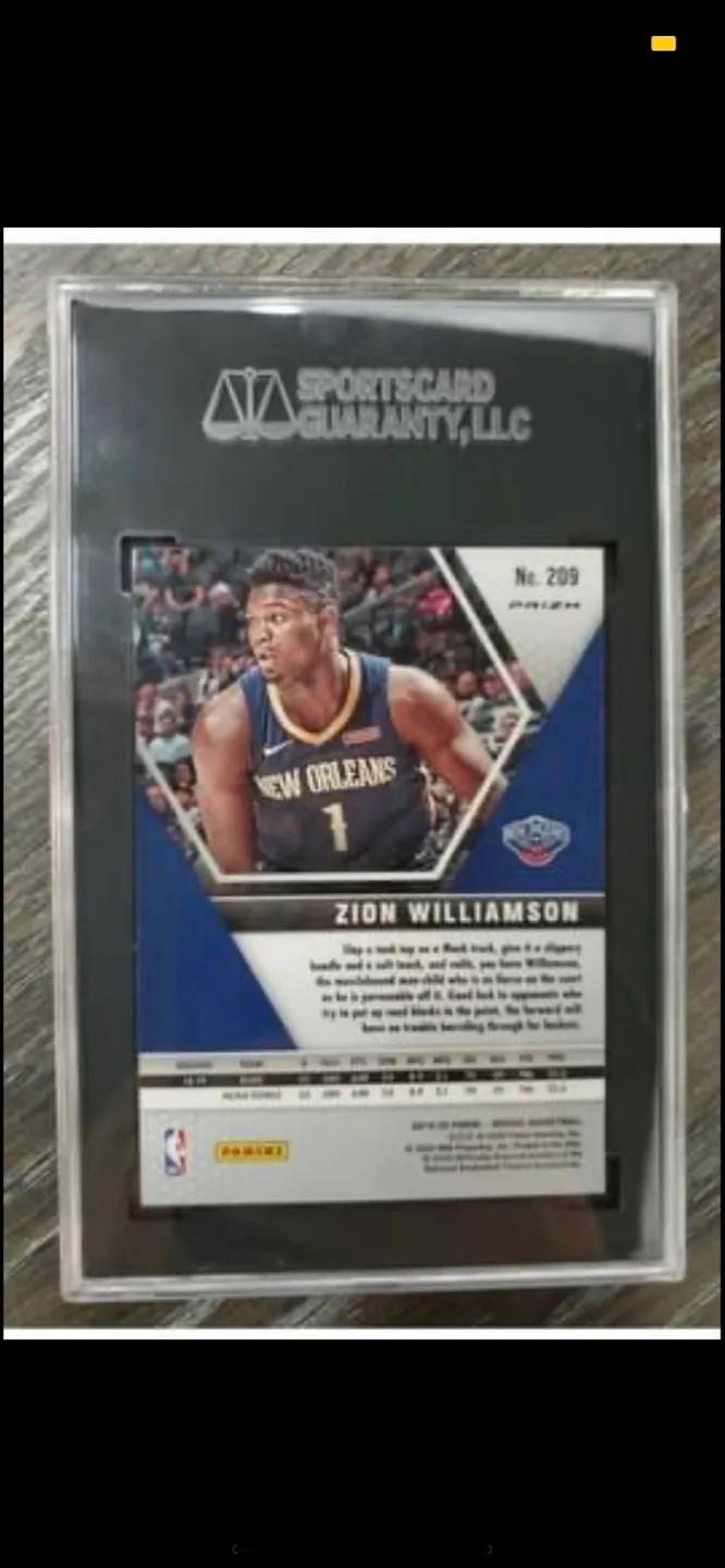 Zion Williamson Rookie 2019-20 Panini Mosaic Pink Camo Prizm image indicator(2)