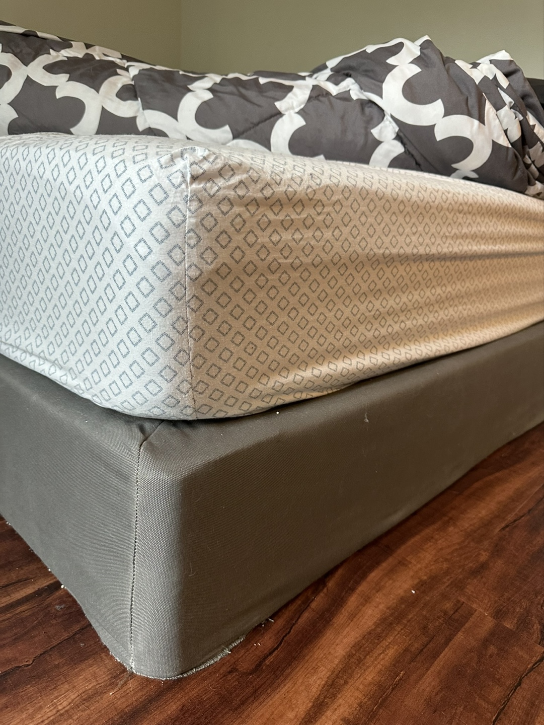 IKEA Queen mattress and Box Spring with detachable legs