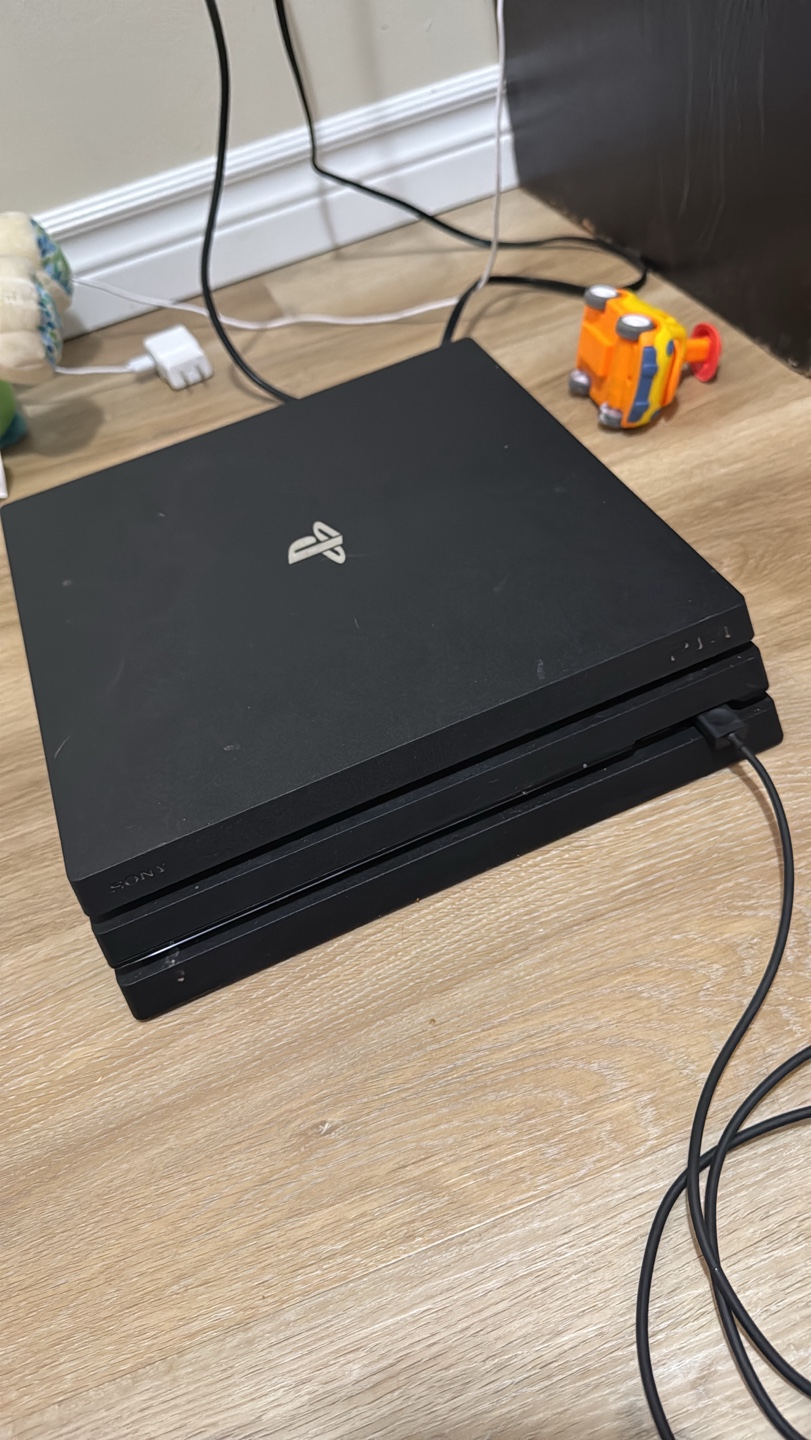 PlayStation 4 pro 2TB and Controller