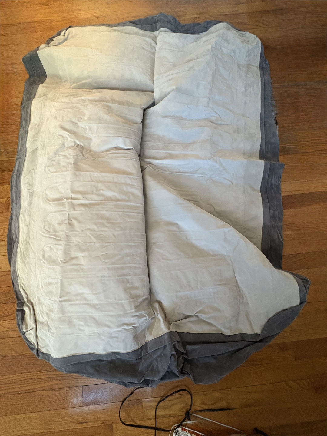Intex Air Mattress with Built-in pump - photo 4