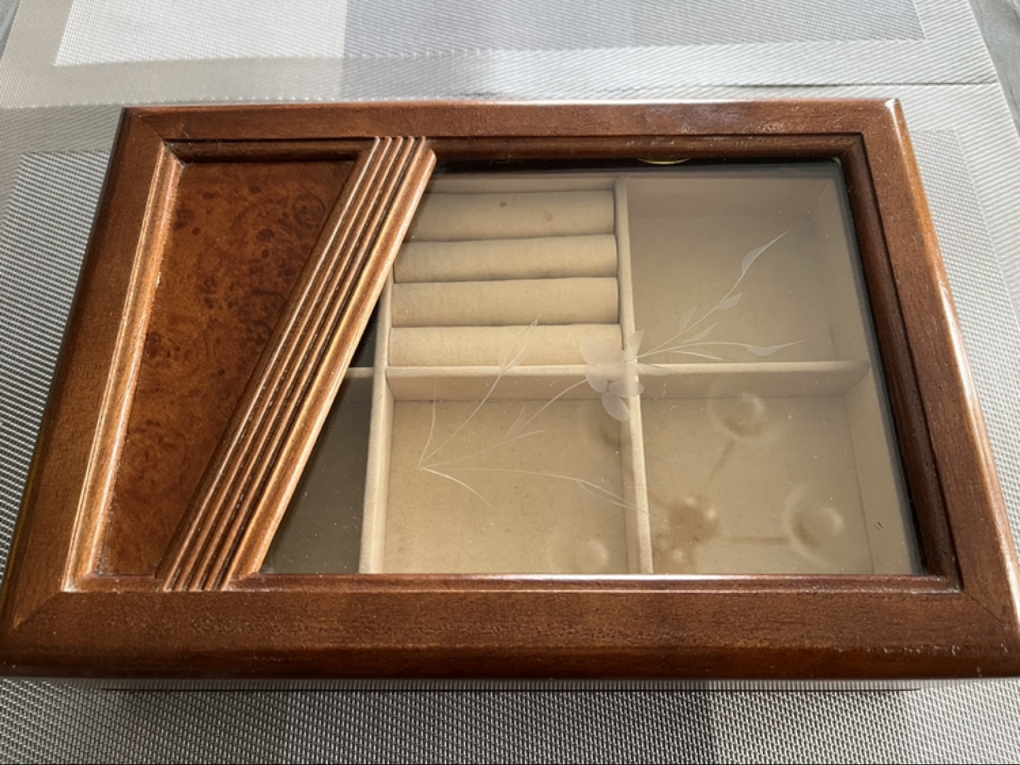 Reduced-Vintage Wooden Jewellery Box with Glass Top