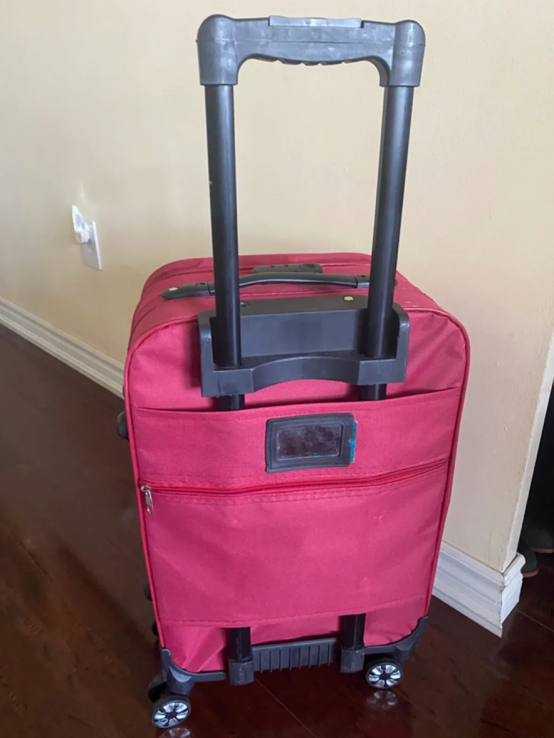 Carry-on Suitcase - Burgundy image indicator(5)