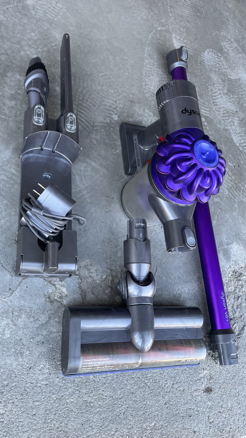 Dyson V6 Cordless Vacuum Cleaner - photo 2