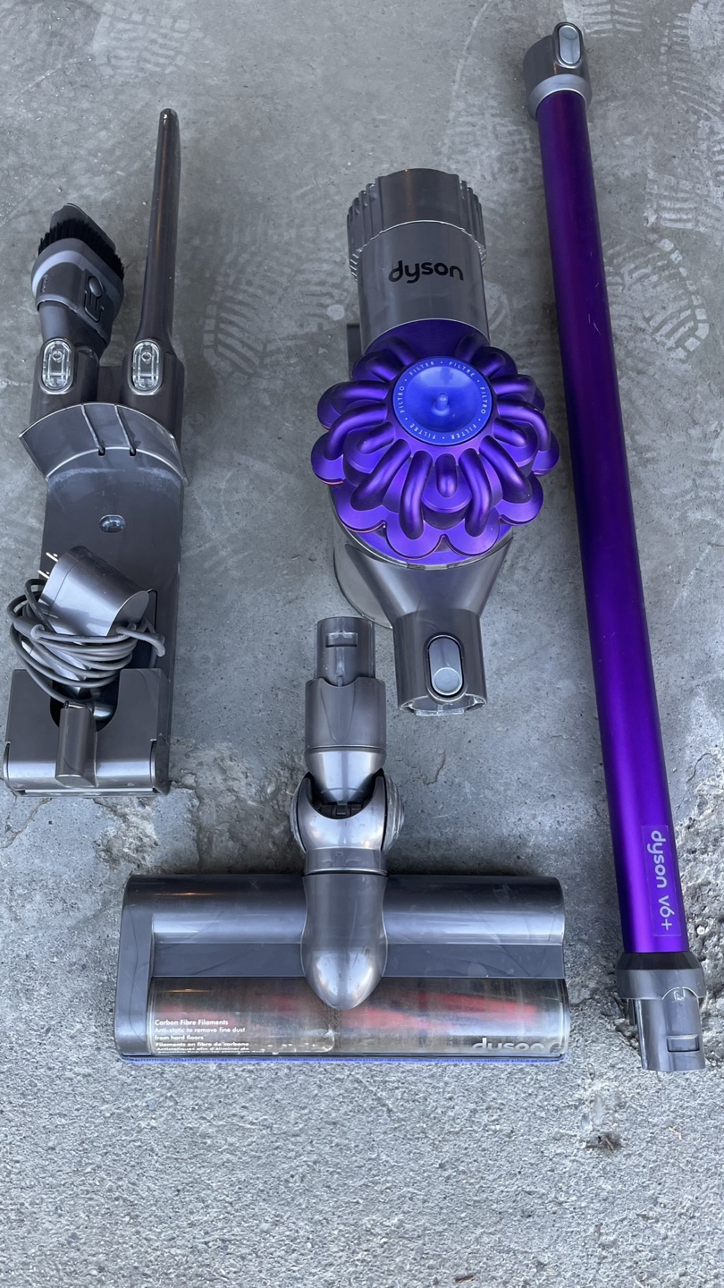 Dyson V6 Cordless Vacuum Cleaner