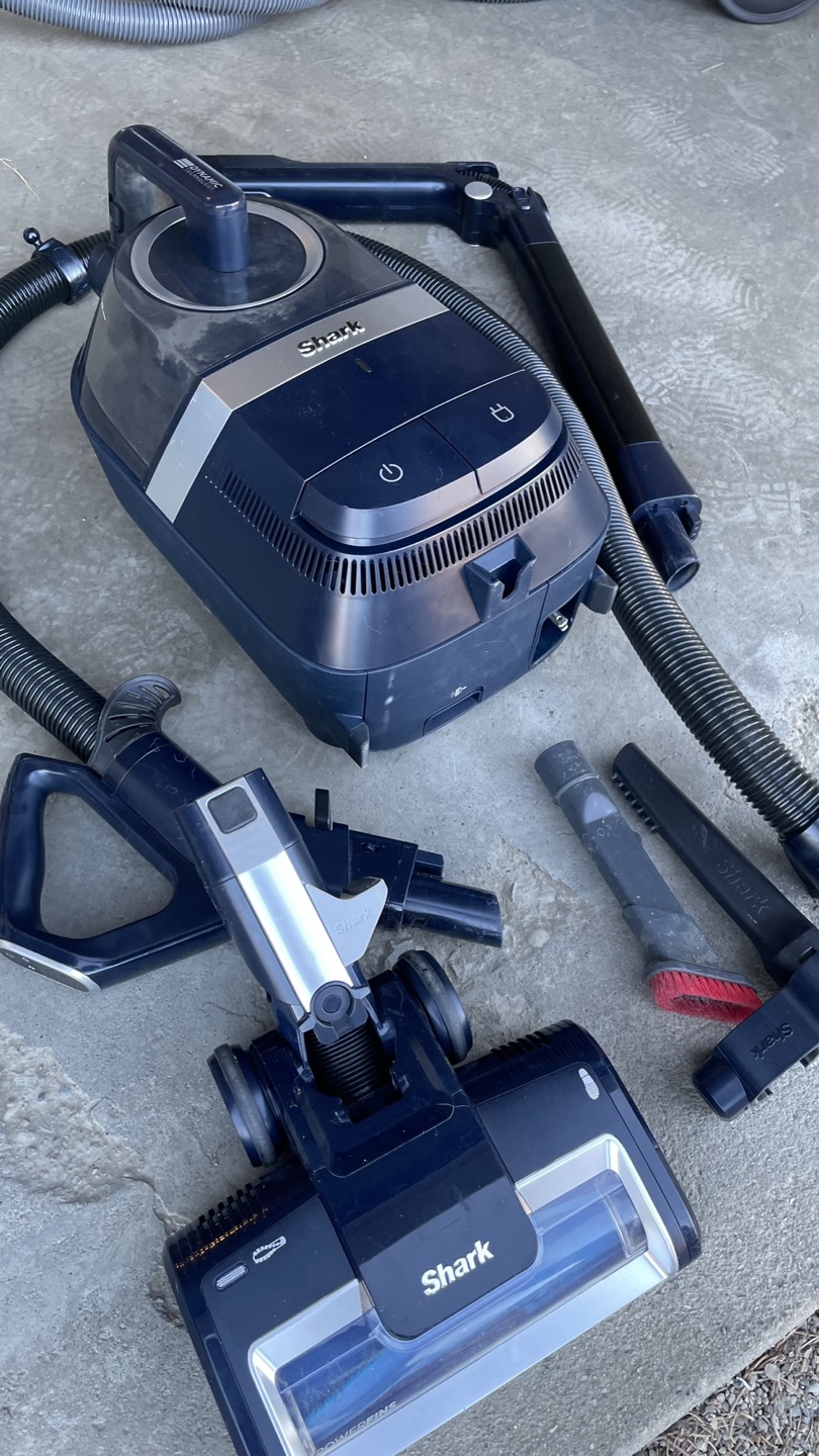 Shark Vacuum Cleaner with Attachments - photo 2