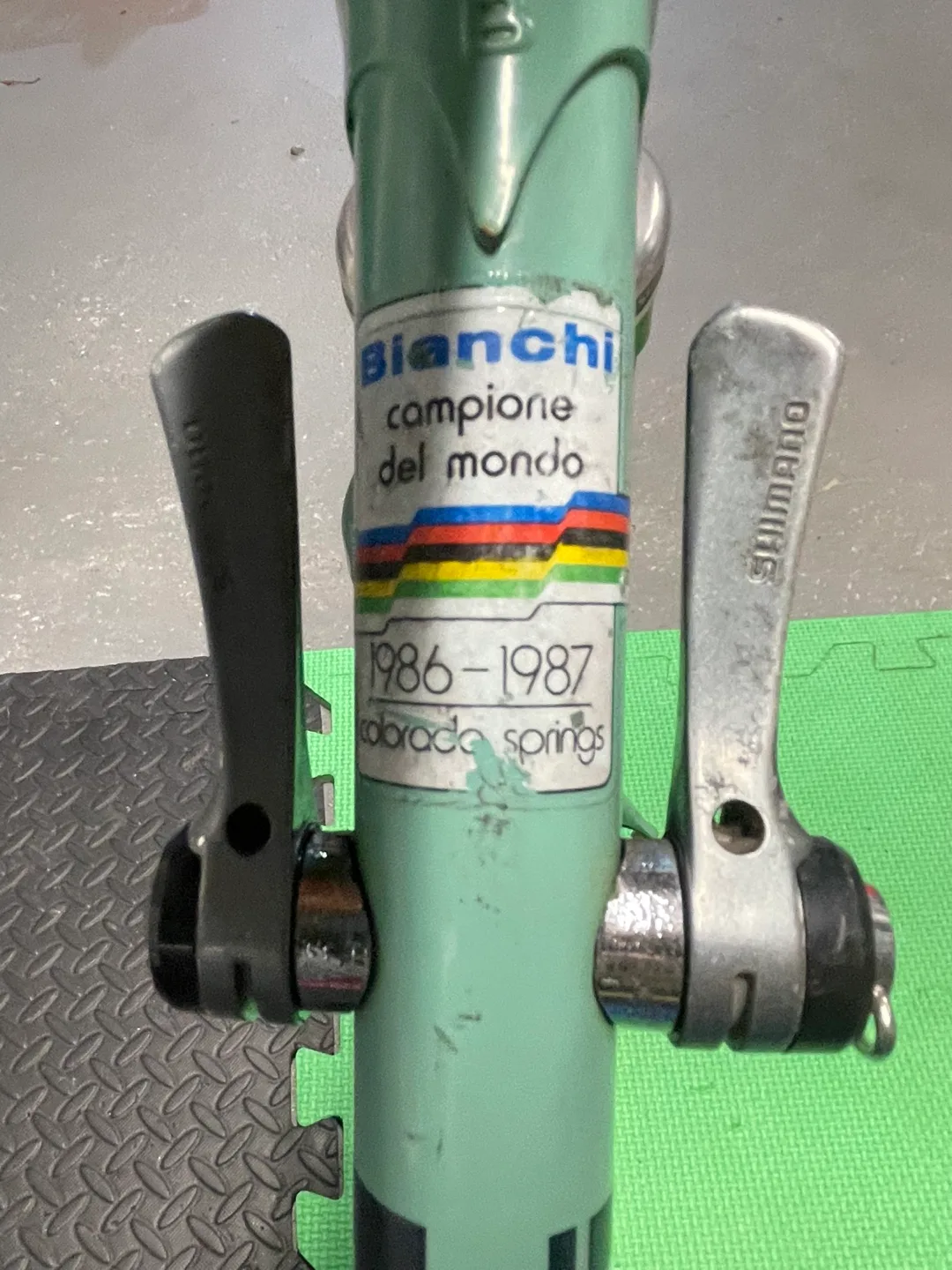 Vintage Bianchi Road Bike Frame image indicator(5)