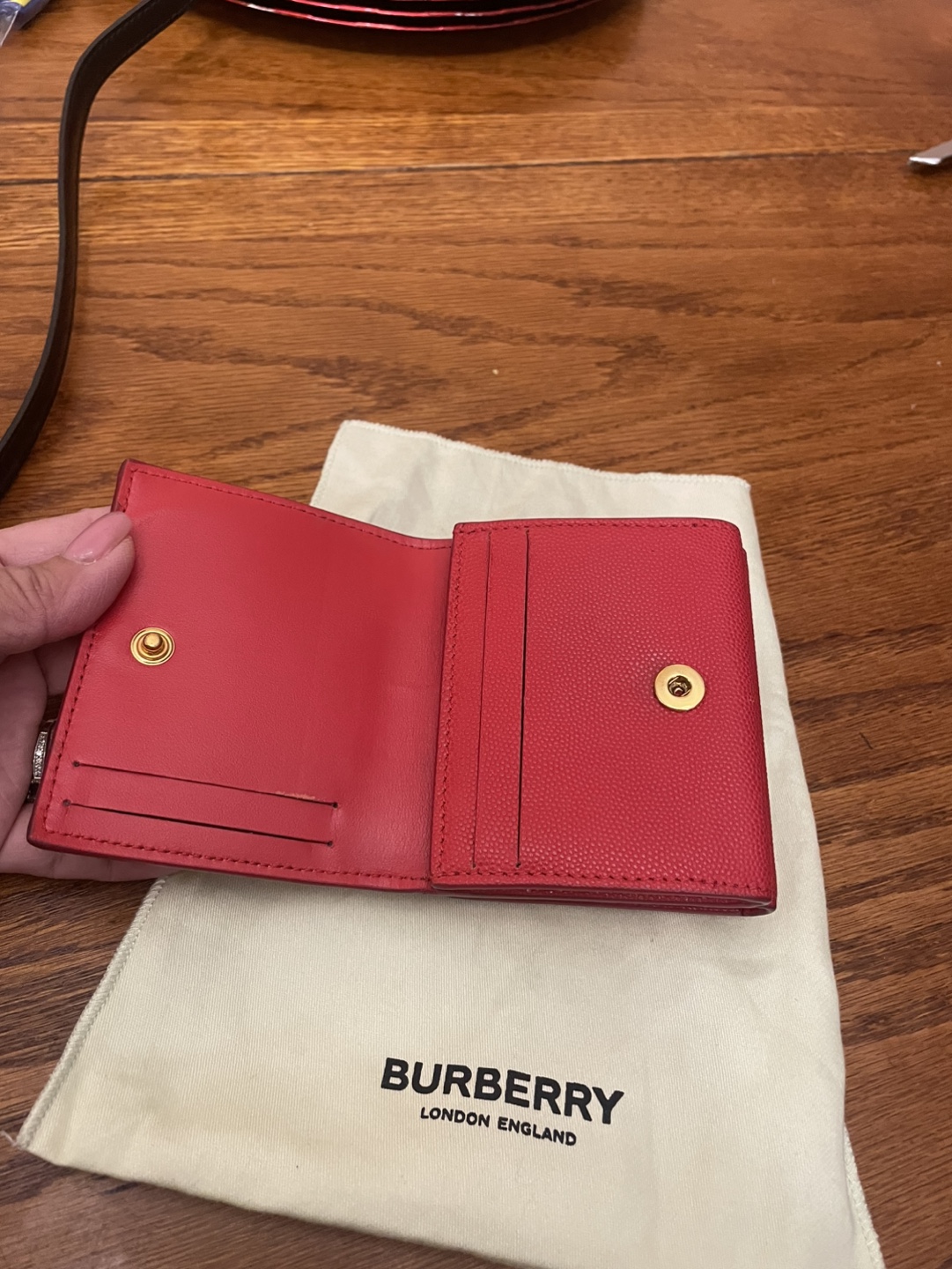 Burberry Red Leather Wallet - photo 3