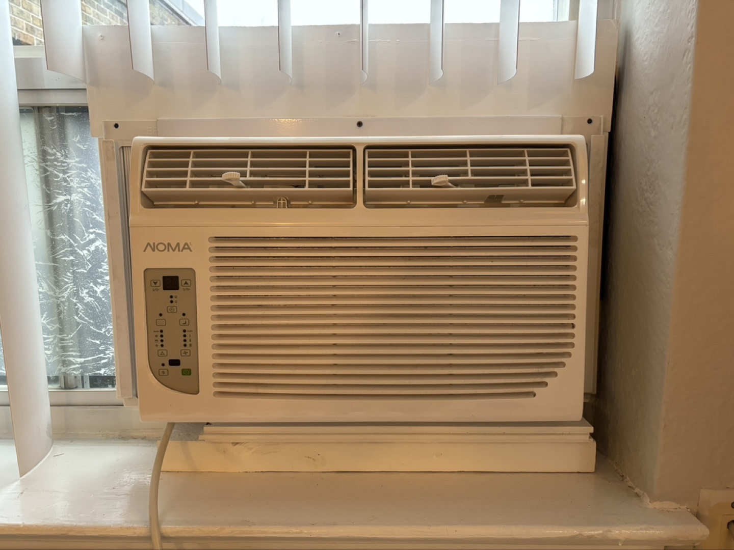 NOMA 6,000 BTU Window Air Conditioner with Remote