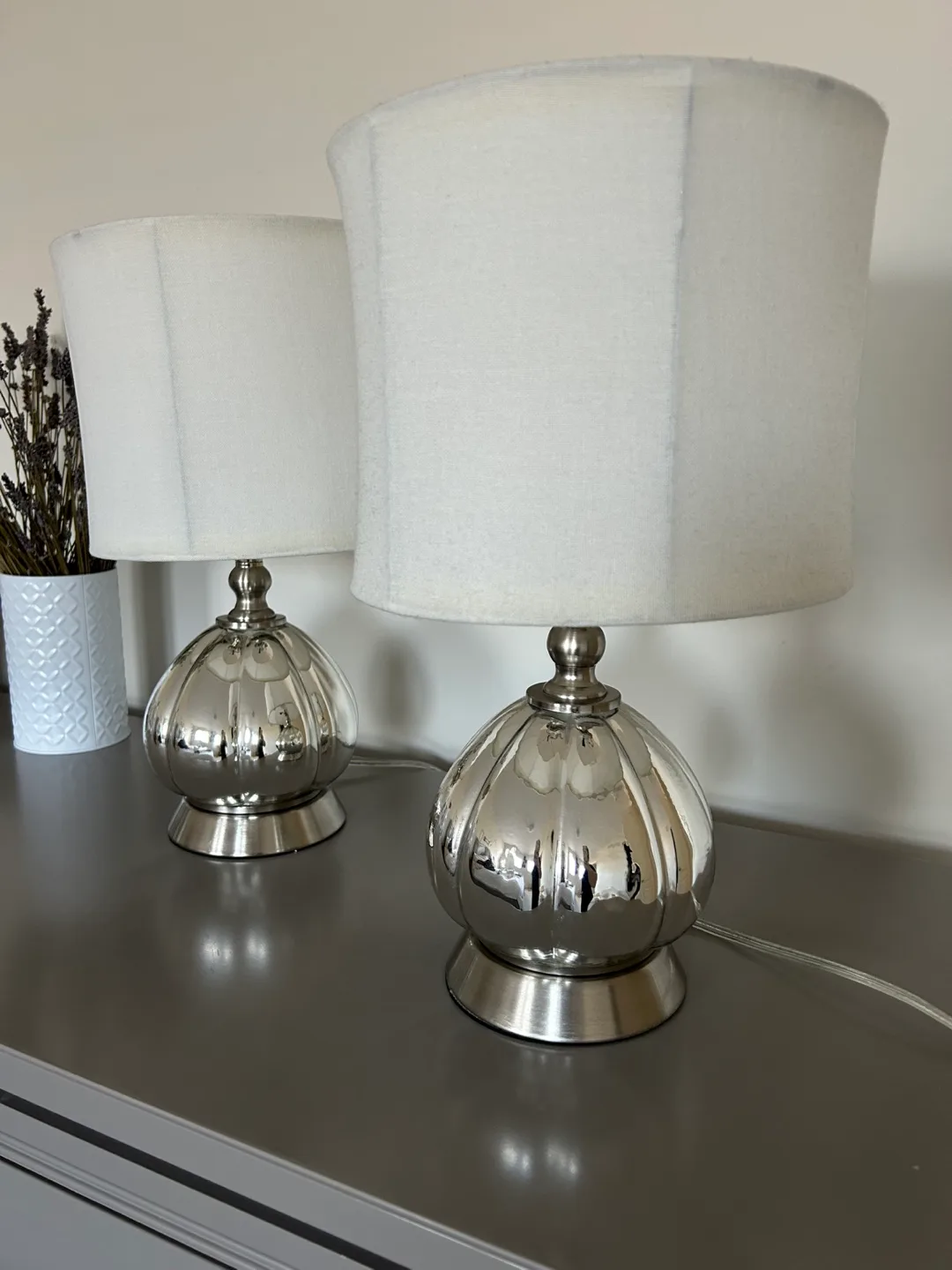 Pair of Elegant Mirrored Glass Table Lamps with Off-White Shades thumbnail