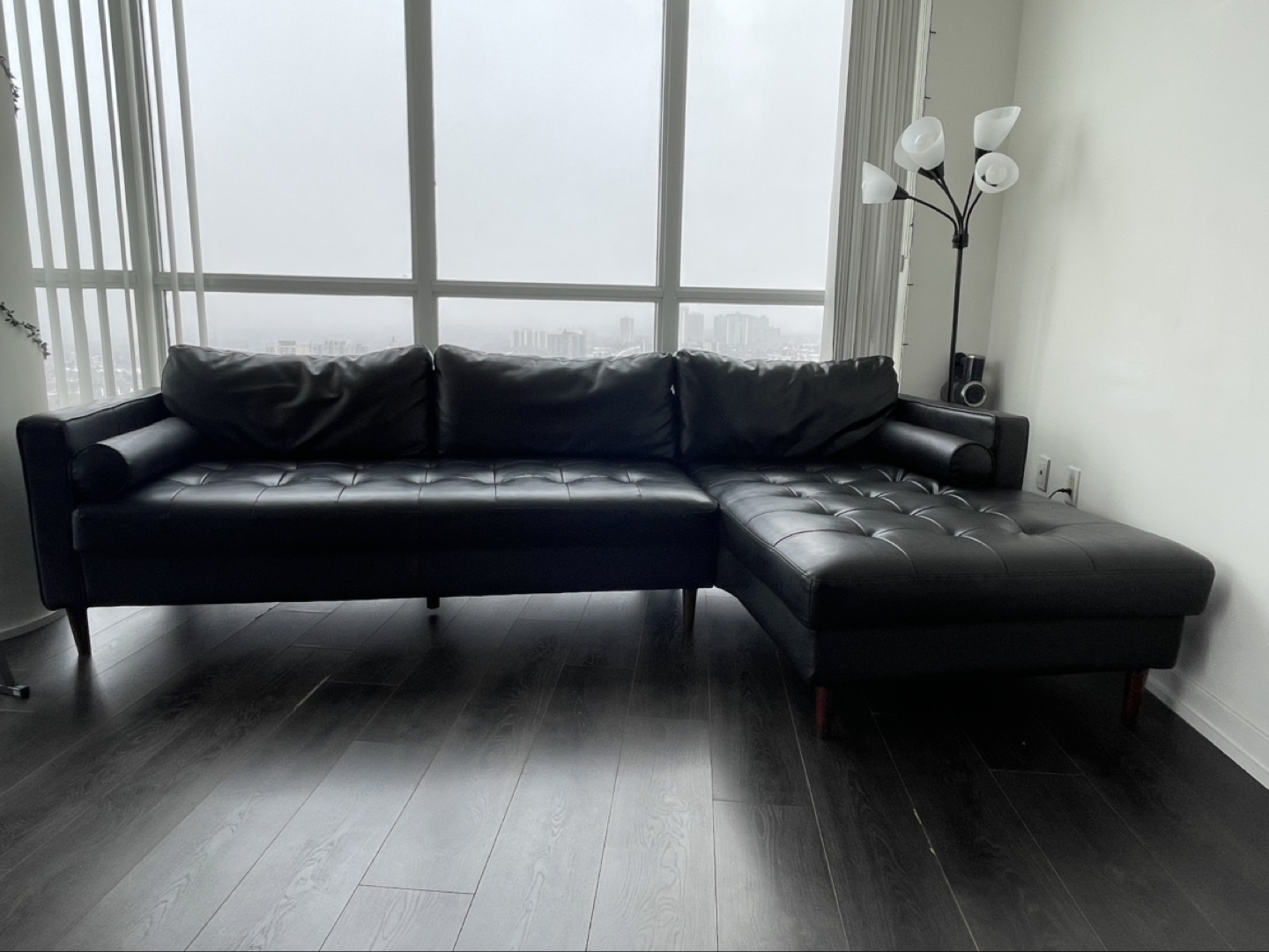 Black Leather Sectional Sofa 🧡
