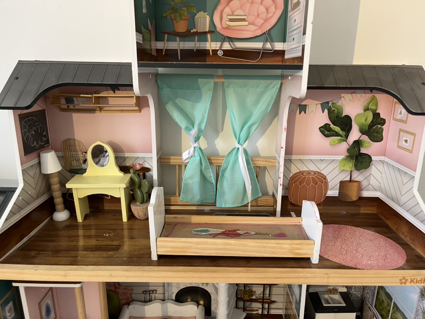 KidKraft Farmhouse Fun Wooden Dollhouse - photo 2