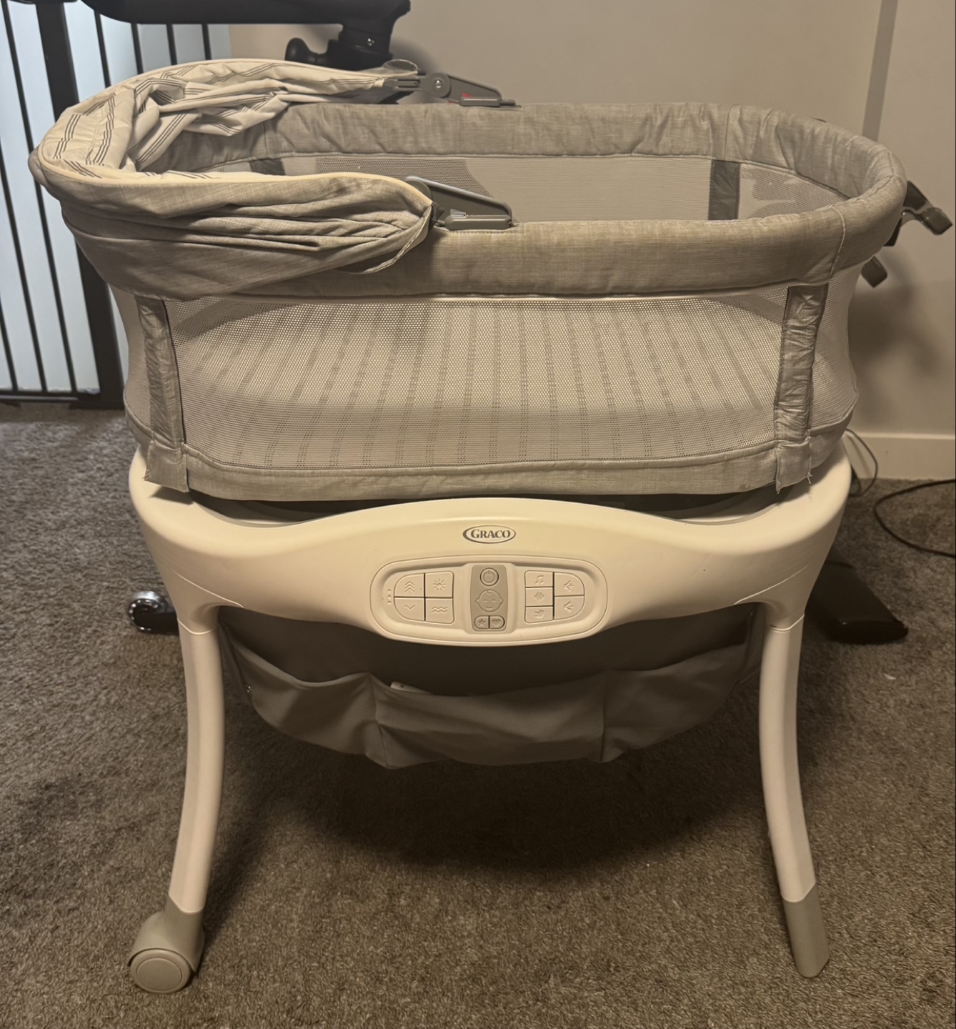 Graco Dreamglider LX Baby Bassinet