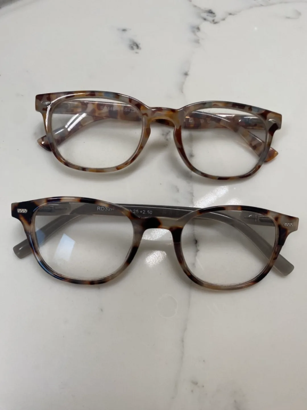⭐️6 Pairs of Rae Dunn 2.50 Reading glasses⭐️ image indicator(6)