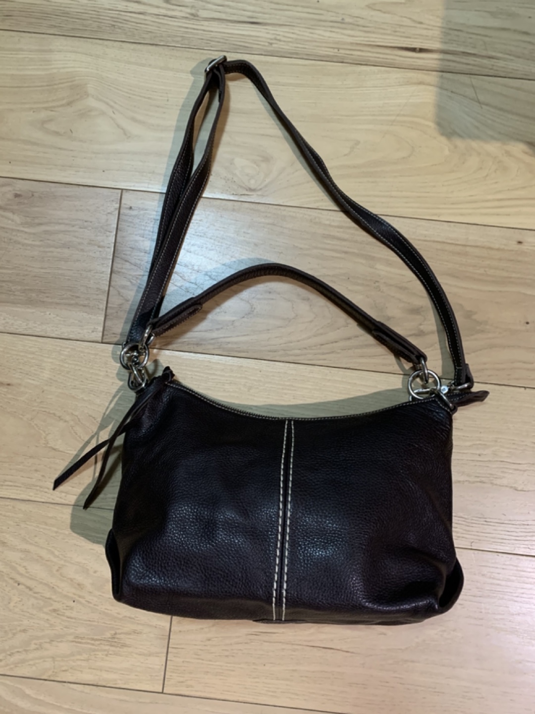Roots Leather Shoulder Bag Brand New - photo 3