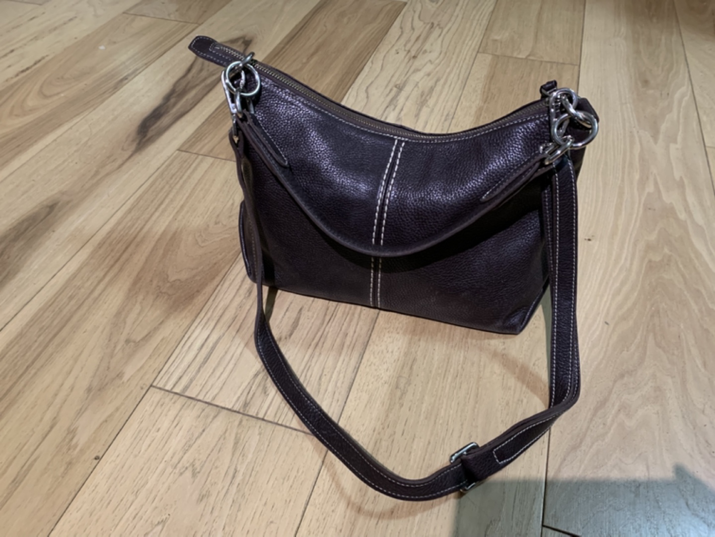 Roots Leather Shoulder Bag Brand New - photo 2
