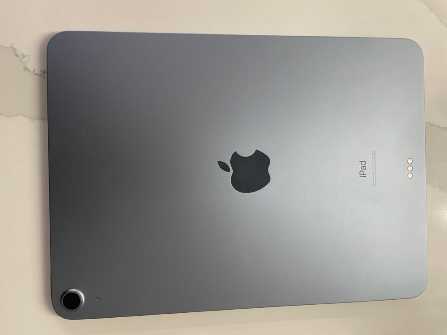 iPad Air (4th generation) 64GB - Blue with Case
