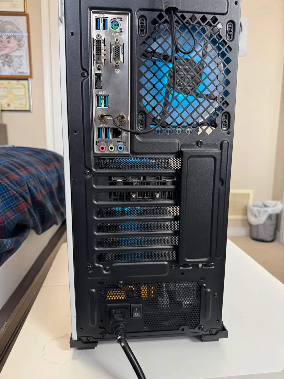 Gaming pc (Ryzen 5 5600 + RTX 2060 Super + 16gb ddr4) image indicator(7)