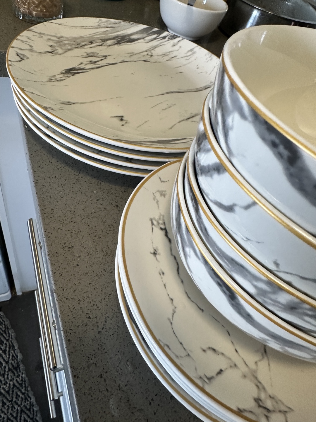 Mainstay Elegant Marble Dinnerware Set